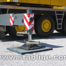 plaque de calage Stabline pour immobiliser un camion de chantier